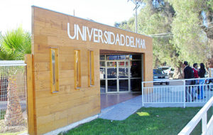 https://arauco.com/argentina/wp-content/uploads/sites/15/1970/01/01-15849-Biblioteca-Univ-del-Mar-300x190.jpg