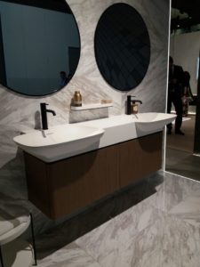 https://arauco.com/argentina/wp-content/uploads/sites/15/2018/07/feria-del-mueble-de-milan-2018_551174954_2-1-225x300.jpeg