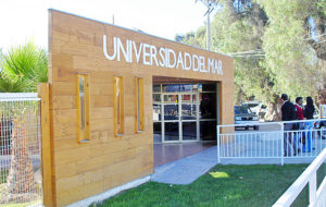 https://arauco.com/chile/wp-content/uploads/sites/14/1970/01/01-15849-Biblioteca-Univ-del-Mar-300x190.jpg