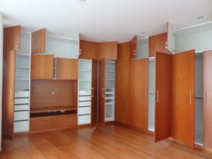 https://arauco.com/chile/wp-content/uploads/sites/14/1970/01/15952_cobaclots_mueble_calidad_peru_002-300x225.jpg