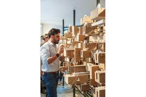 https://arauco.com/chile/wp-content/uploads/sites/14/1970/01/97_08_16145_web_asol_gramatica_expo_liga_19_mexico_06_oct_20-1-300x200.jpg