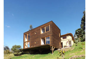 https://arauco.com/chile/wp-content/uploads/sites/14/1970/01/99_07_16145_web_asol_casa_infinito_julieta_arco_06_oct_2015-300x200.jpg