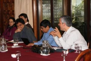https://arauco.com/chile/wp-content/uploads/sites/14/2017/08/Foro-Bosque-Nativo-comienza-a-delinear-propuestas-de-solución1-300x200.jpg