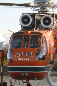 https://arauco.com/chile/wp-content/uploads/sites/14/2018/11/Helicoptero-Annie-5-min-200x300.jpg