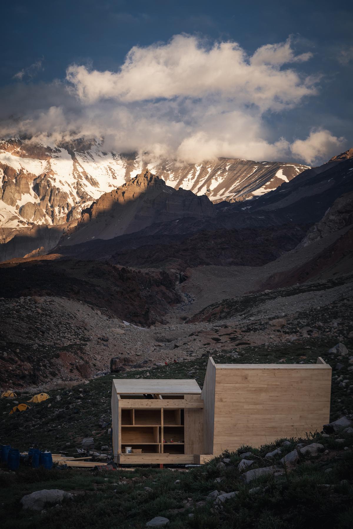 Refugio en montaña Tupungato terminó su construcción: es de madera contralaminada (CLT)