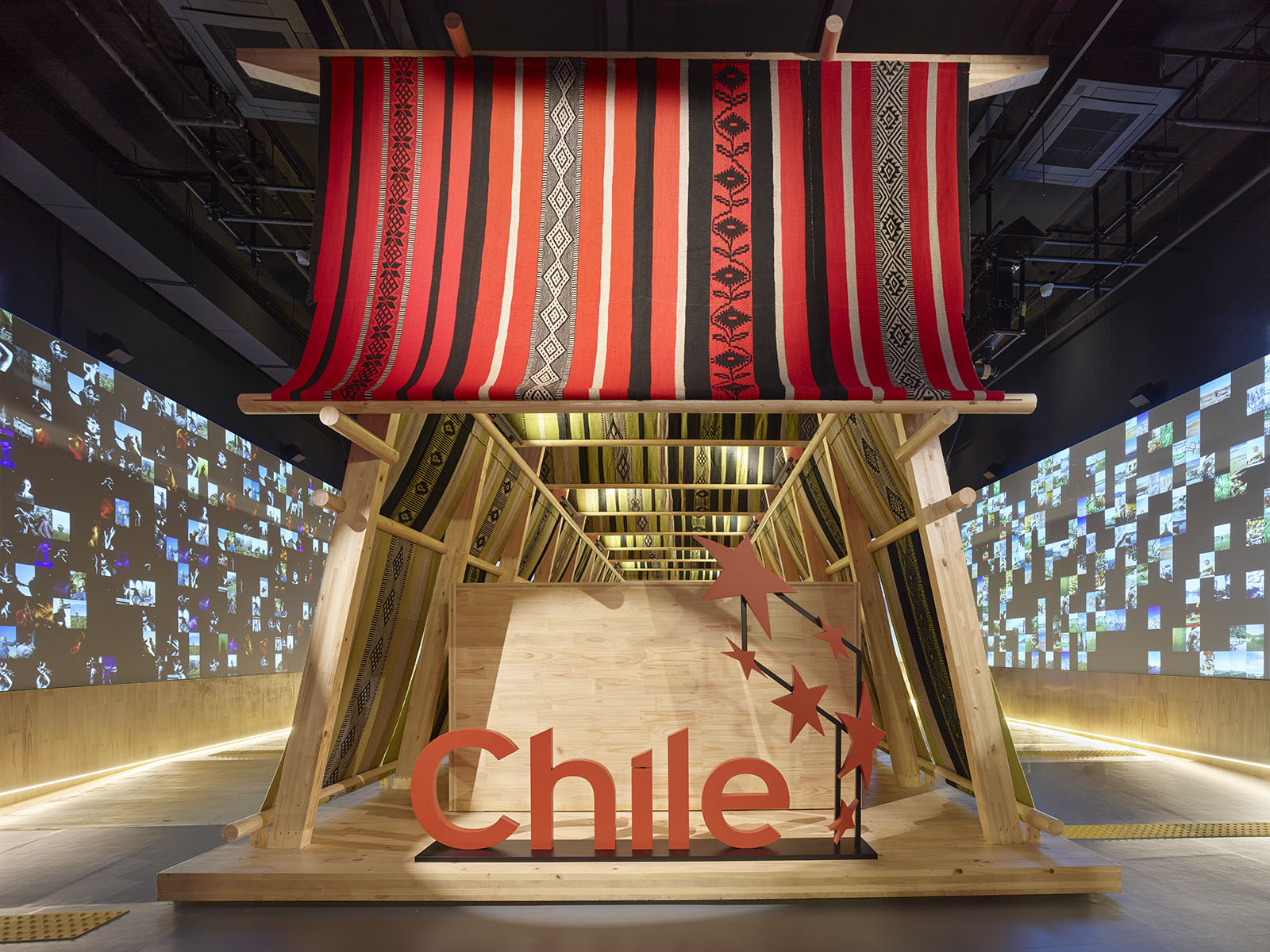 Madera y textil: La riqueza cultural de Chile se luce en Japón