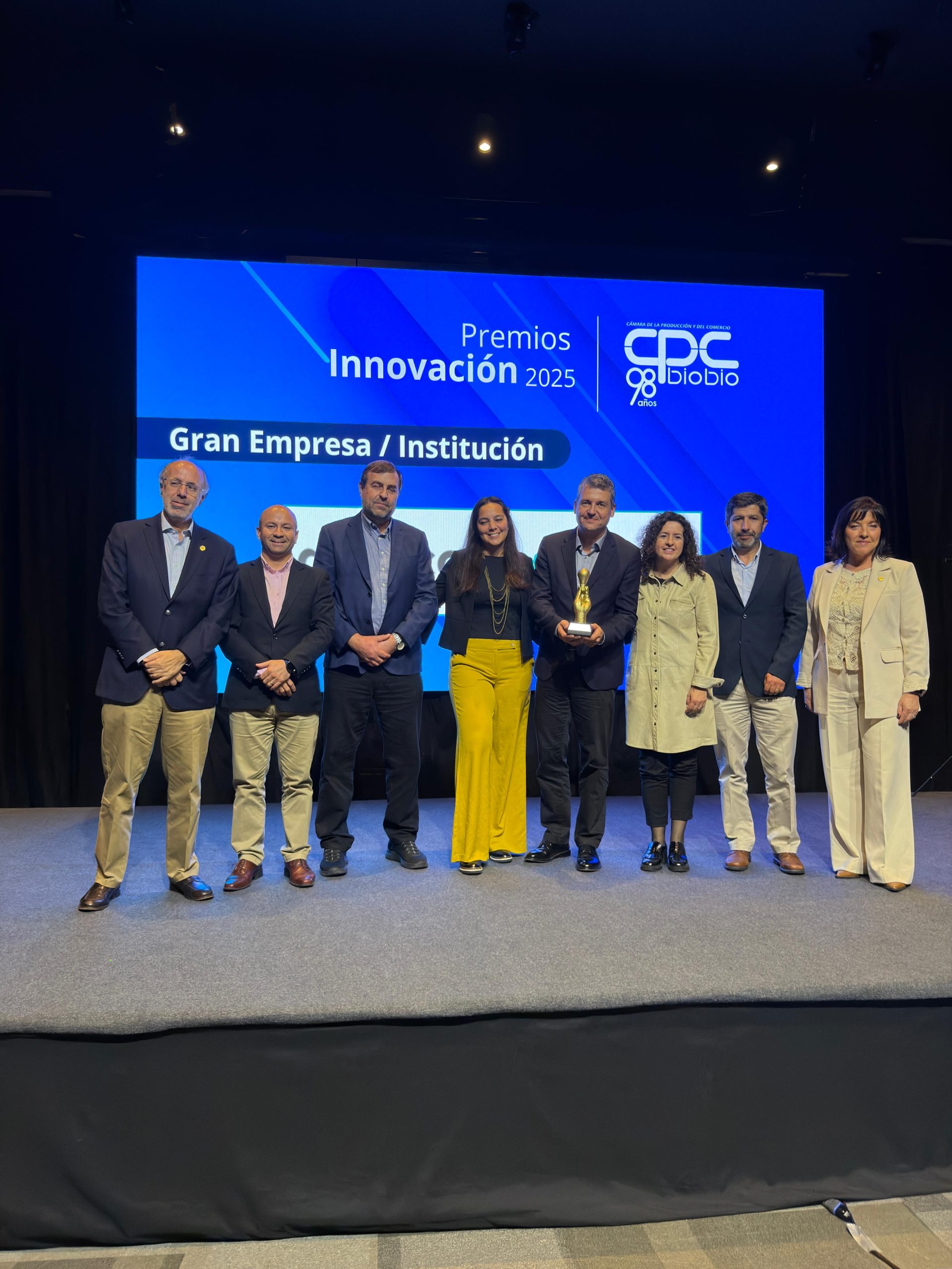 Arauco recibe doble reconocimiento por innovación científica y sostenible gracias a su árbol híbrido GloNi