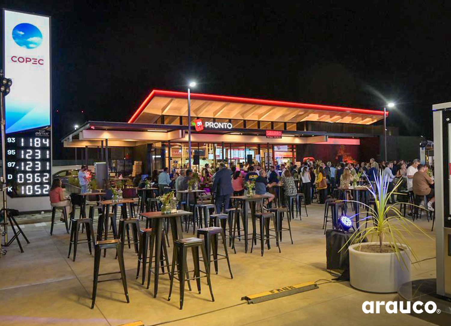 Copec inaugura 1era estación de combustibles construida 100% en madera.