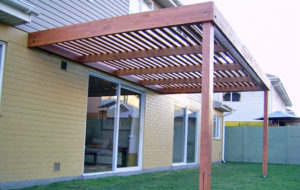 https://arauco.com/colombia/wp-content/uploads/sites/18/1970/01/01-94715-Pergola-Porche-Terraza-300x190.jpg