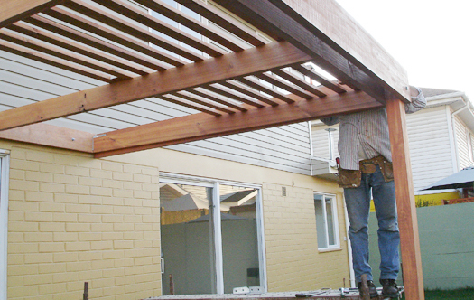 https://arauco.com/peru/wp-content/uploads/sites/22/1970/01/07-53847-Pergola-Porche-Terraza.jpg